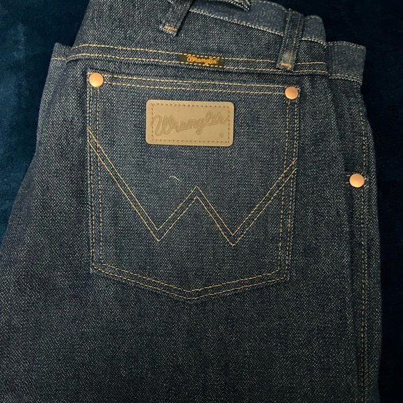 Levi's Blue Slim Jeans with Classic Design - Picture 12 of 13